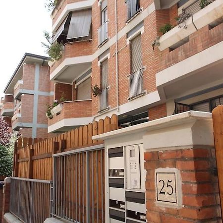 Vatican Flat Spacious Cozy With Court Рим Екстериор снимка