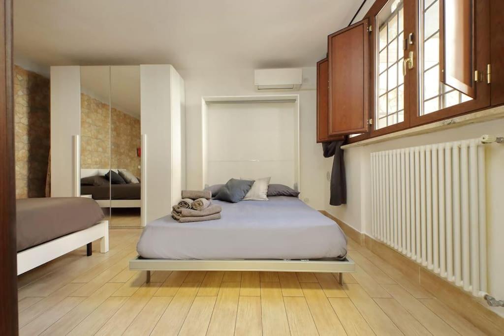 Vatican Flat Spacious Cozy With Court Рим Екстериор снимка